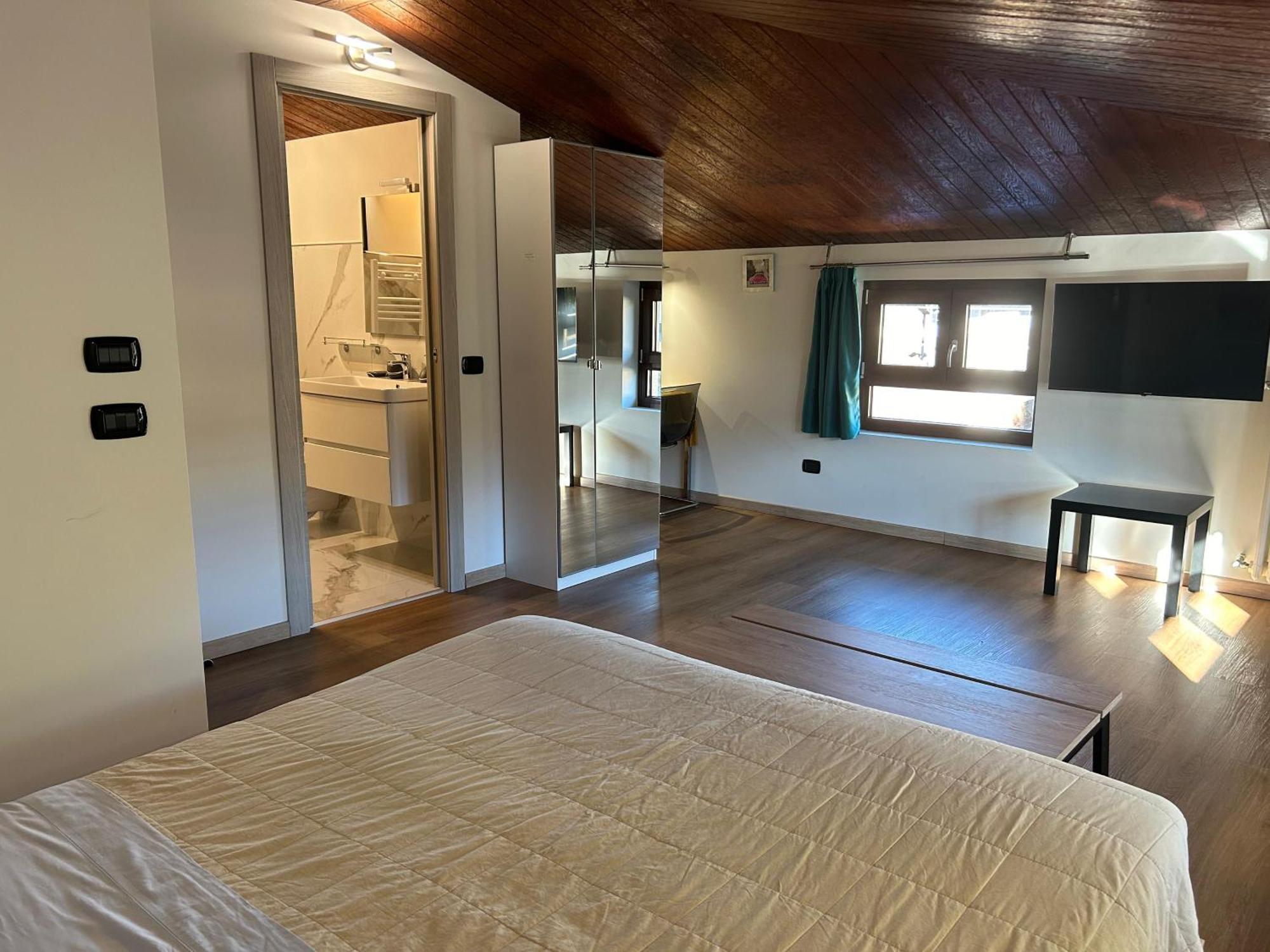B&B Southitaly 부스토아르시치오 외부 사진